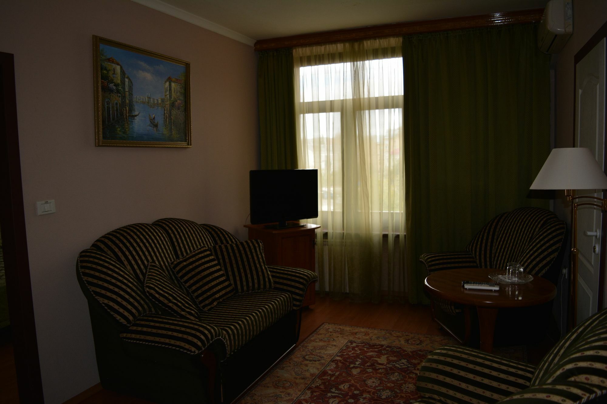 Domus Hotel-1 Kiev Esterno foto