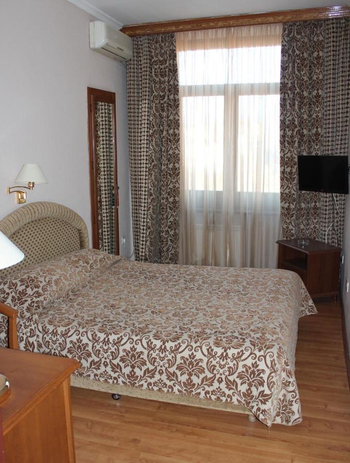 Domus Hotel-1 Kiev Esterno foto