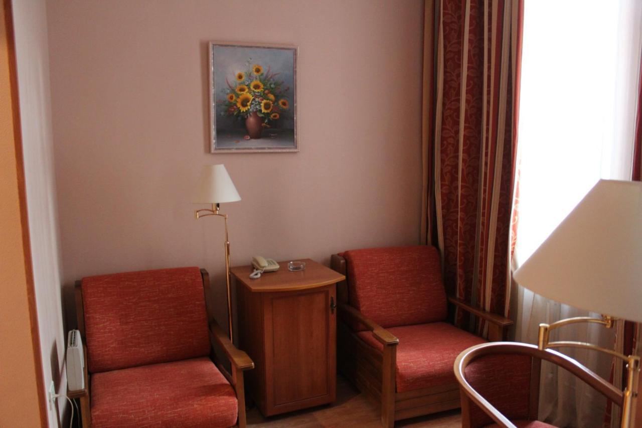Domus Hotel-1 Kiev Esterno foto