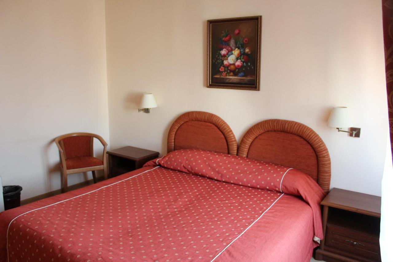 Domus Hotel-1 Kiev Esterno foto